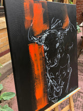 Laden Sie das Bild in den Galerie-Viewer, „Bull schwarz - rot“, 70 x 60 cm