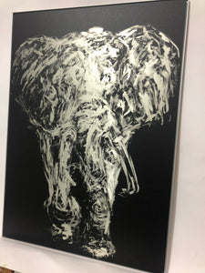 Druck „Elefant in Silber“, inkl. Rahmen